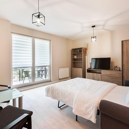 Ursus Pleasant Apartment Varsovia Exterior foto