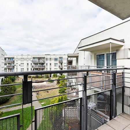 Ursus Pleasant Apartment Varsovia Exterior foto