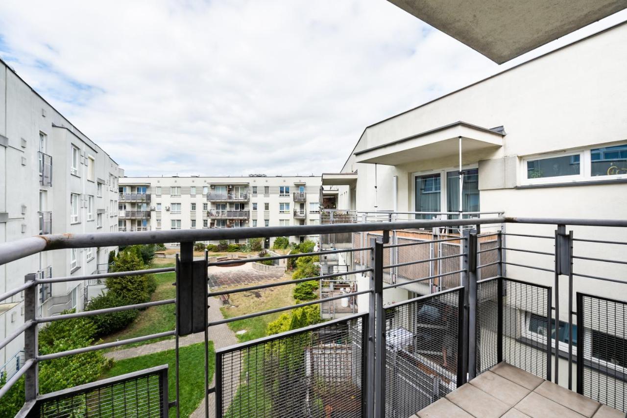 Ursus Pleasant Apartment Varsovia Exterior foto